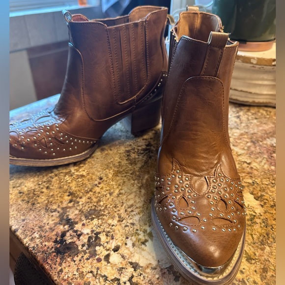 Cowboy boots - Picture 6 of 9